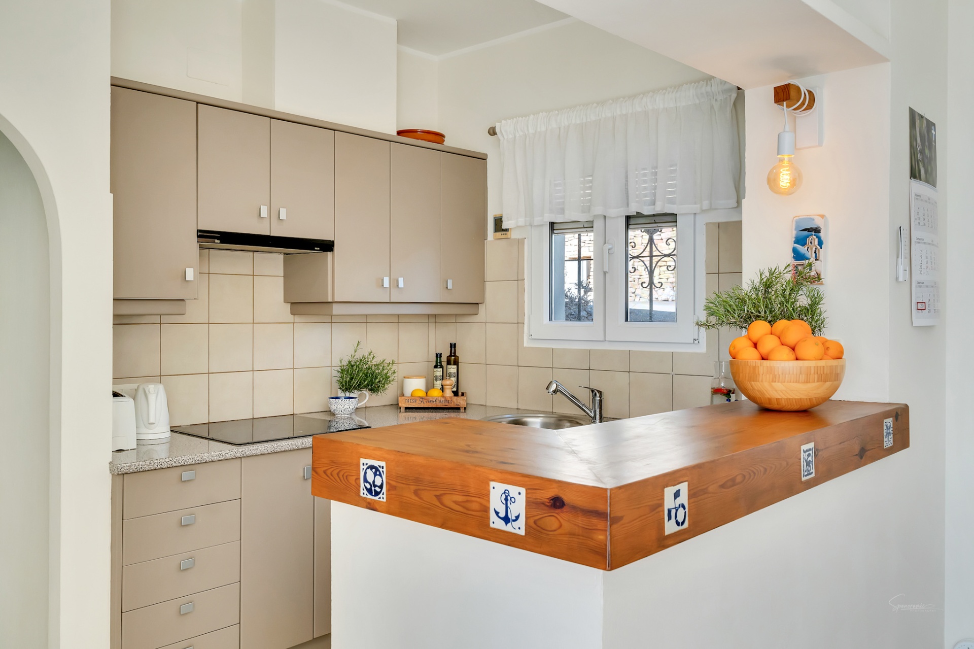Teulada apartment · Kitchen refresh after